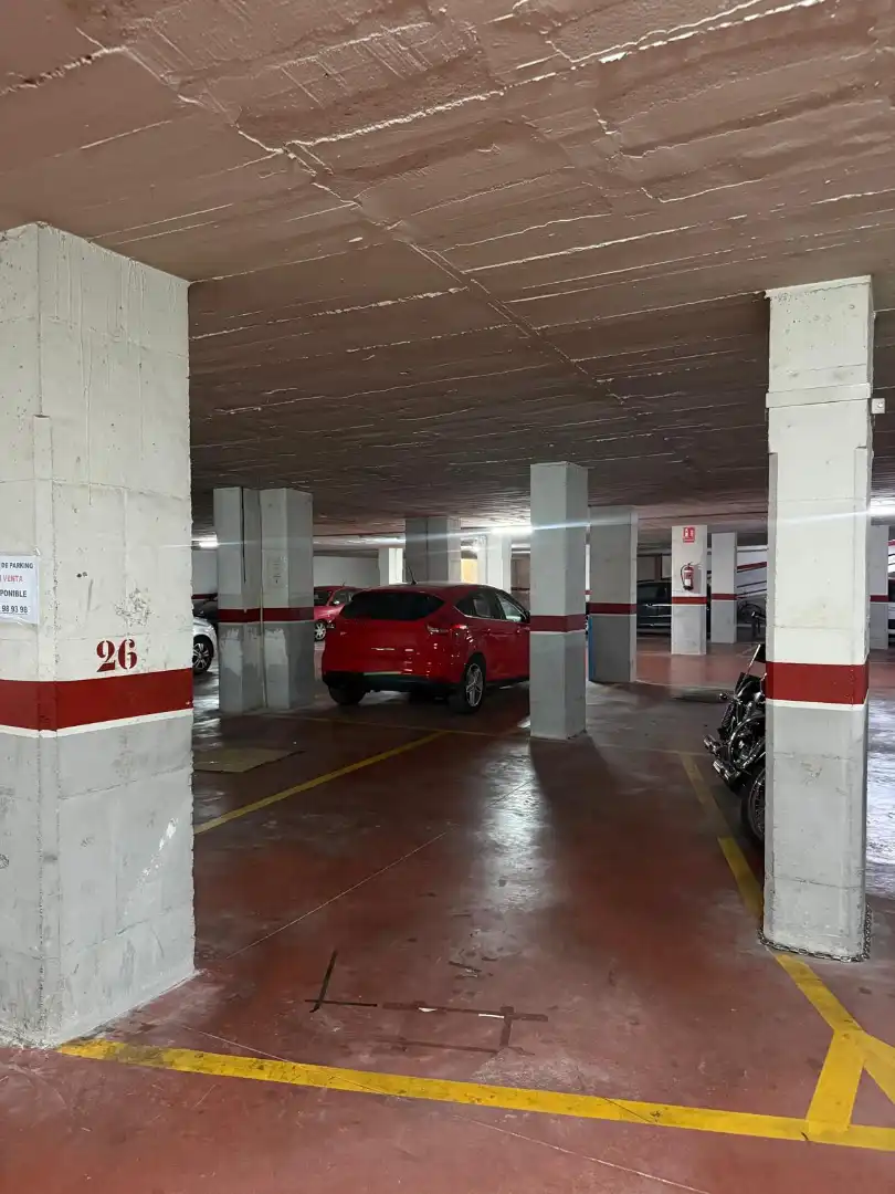 Individual en venda a Carrer d'Amadeu de Savoia 117