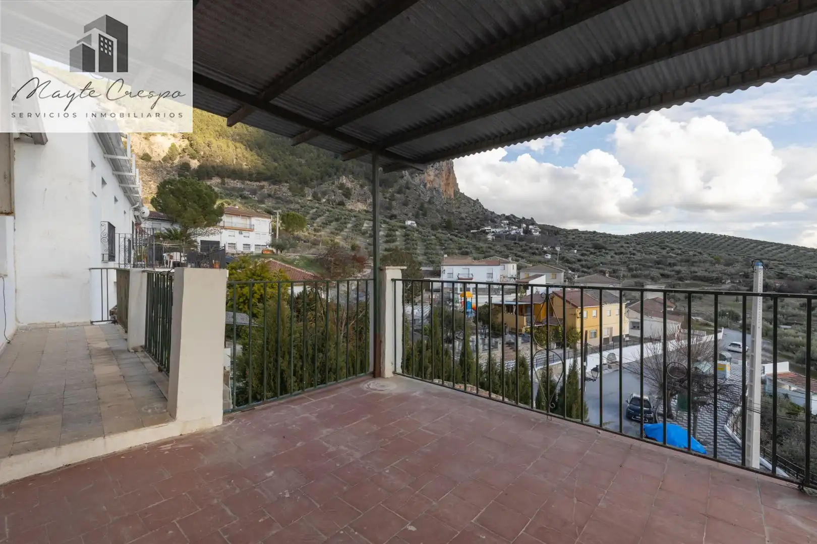 Vista exterior de Planta baixa en venda en Moclín amb Terrassa, Moblat i Balcó