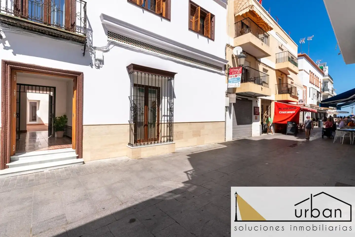Exterior view of Houses for sale in Chipiona  with Private garden