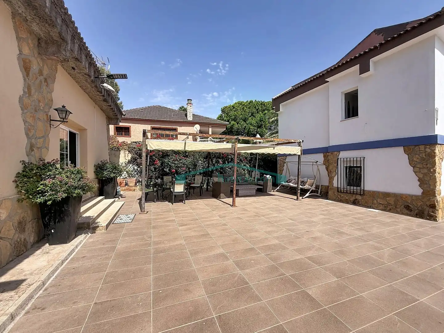 Exterior view of Houses for sale in Olocau  with Terrace and Swimming Pool