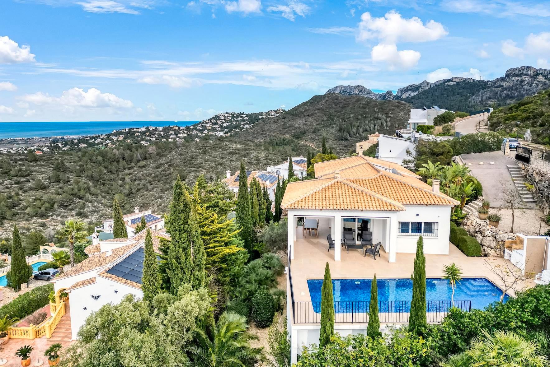 Exterior view of House or chalet for sale in El Ràfol d'Almúnia  with Air Conditioner, Heating and Private garden
