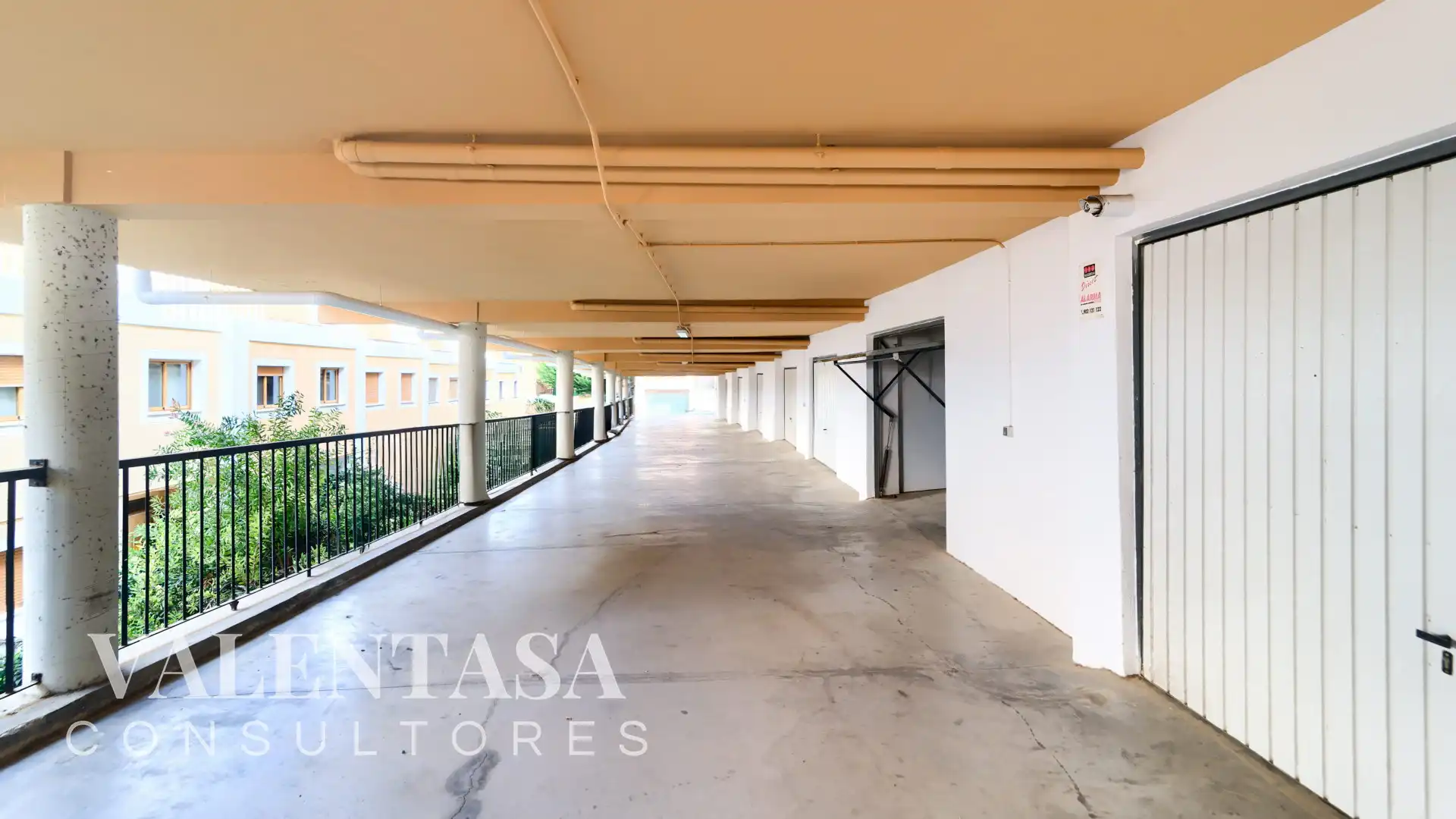 Detached homes for sale in Chiva  with Air Conditioner, Private garden and Terrace