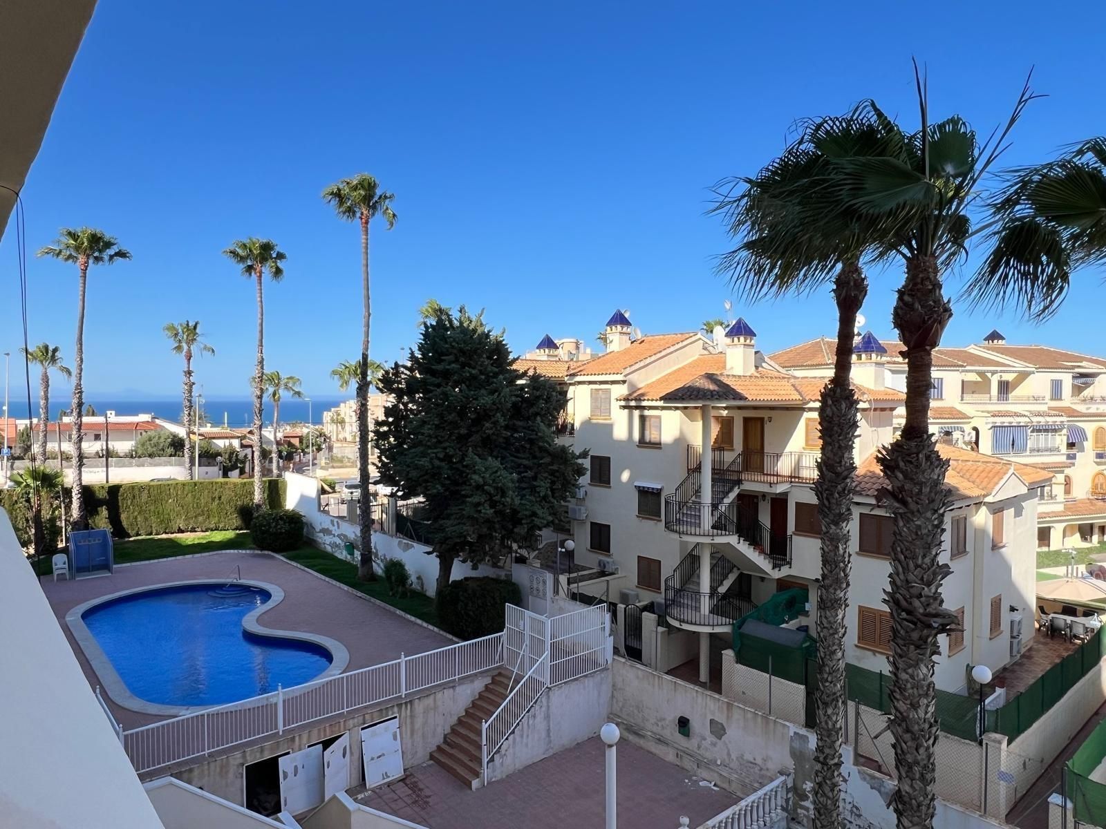 Exterior view of Apartment for sale in Torrevieja  with Air Conditioner, Private garden and Terrace