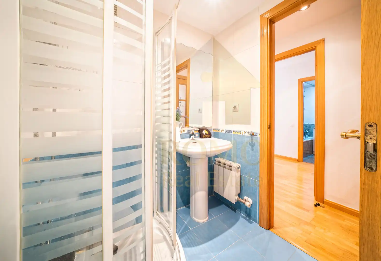Baño de Piso en venta en Santa Perpètua de Mogoda con Aire acondicionado, Calefacción y Parquet