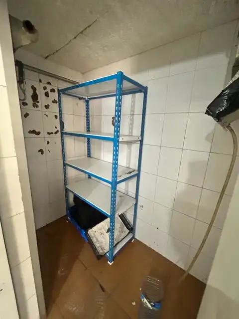 Local de alquiler en L'Hospitalet de Llobregat con Alarma