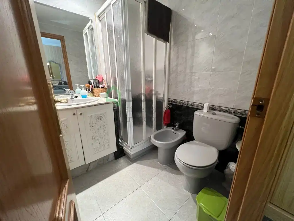 Badezimmer von Gebäude zum Verkauf in Badajoz