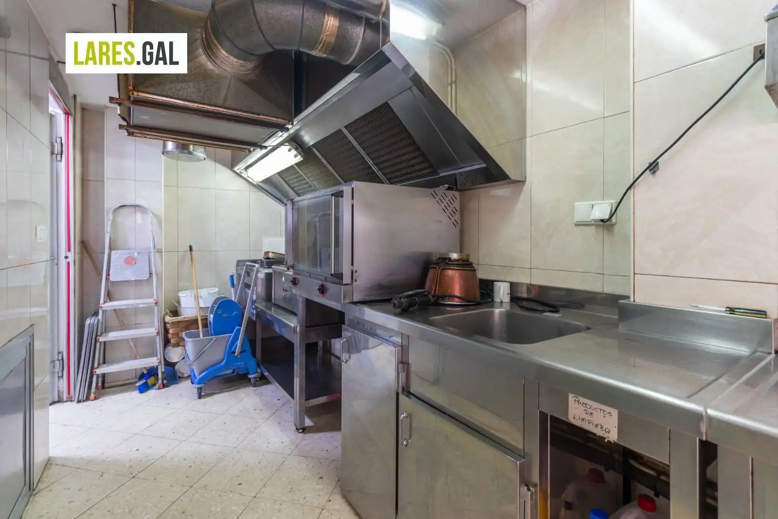 Kitchen of Commercial properties for sale in Cangas   with Air Conditioner