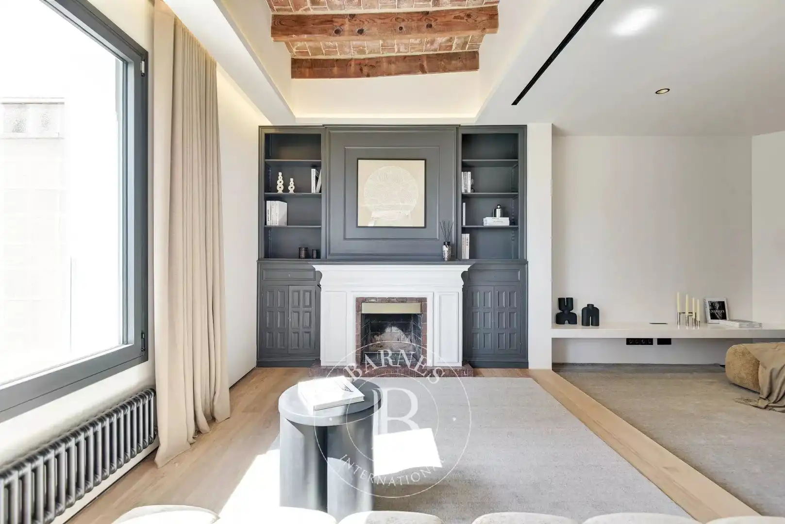 Wohnzimmer von Dachboden zum Verkauf in Barcelona mit Klimaanlage, Heizung und Terrasse