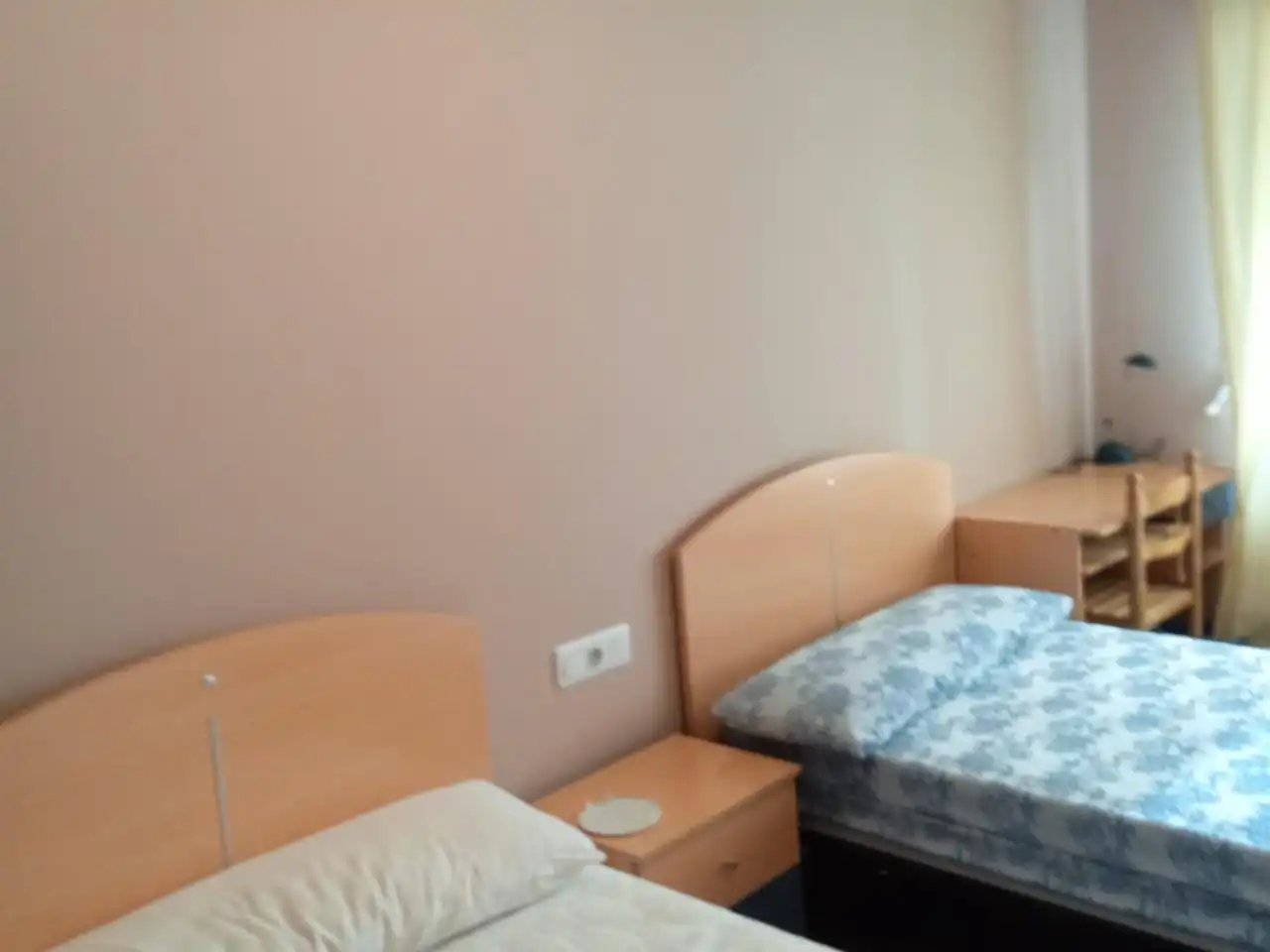 Habitación de Planta baja en venta en Santiago de Compostela  con Calefacción, Trastero y Amueblado