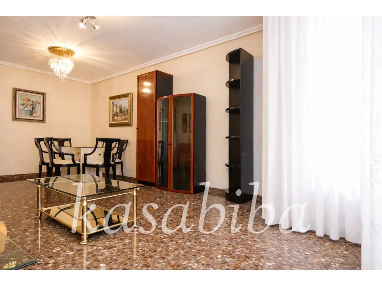 Piso en venta en Calle Ramón Muntaner, Avenida de la Paz