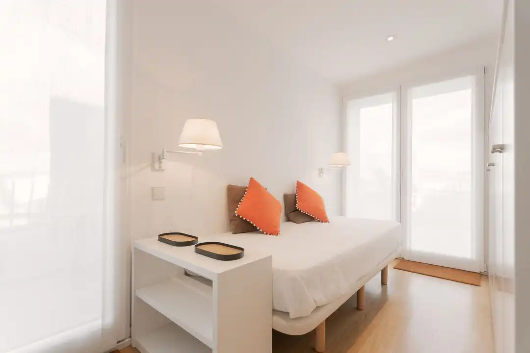 Habitación de Ático en venta en  Pamplona / Iruña con Calefacción, Terraza y Alarma