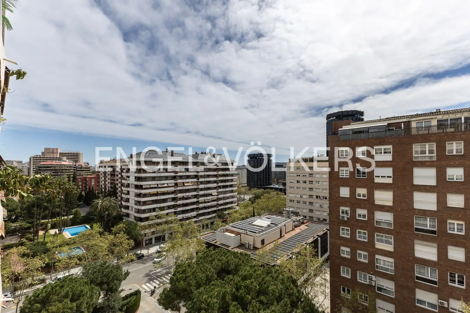Exterior view of Flat for sale in  Barcelona Capital  with Air Conditioner, Heating and Private garden
