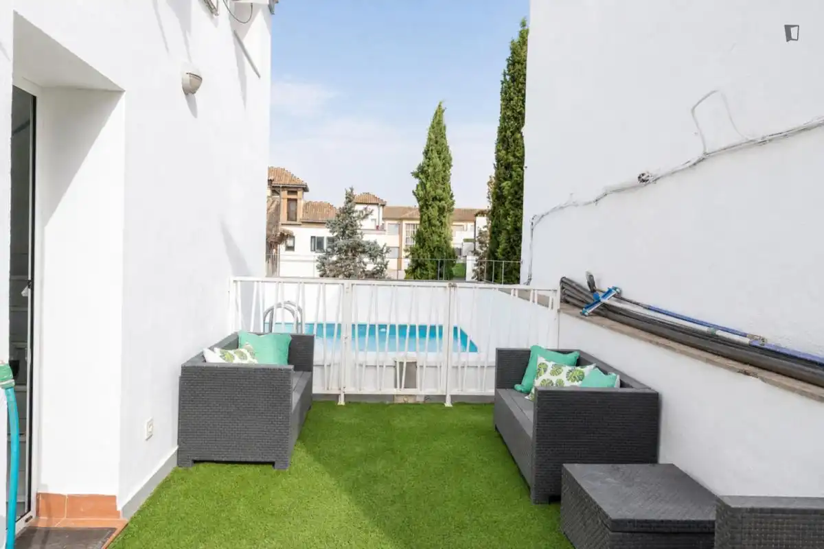 Terrassa de Casa o xalet per a compartir en Genil