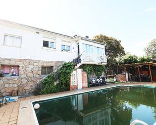 Swimming pool of House or chalet for sale in Navalagamella  with Heating and Storage room