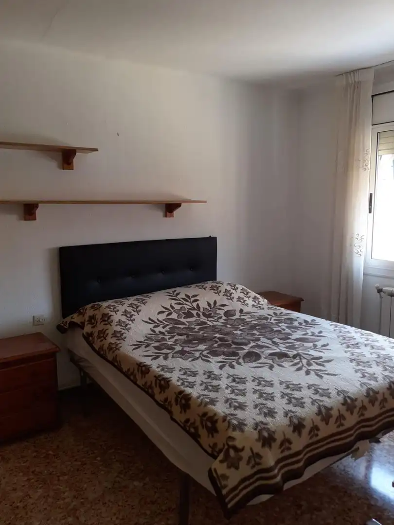 Habitación de Piso de alquiler en Mollet del Vallès con Aire acondicionado, Calefacción y Amueblado