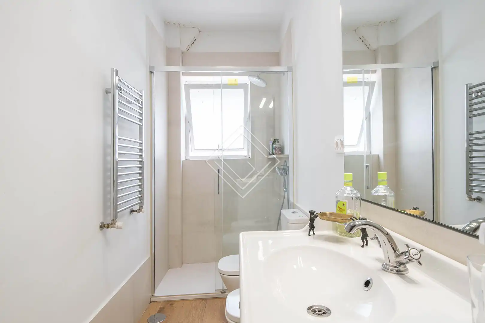 Baño de Ático en venta en Madrid con Aire acondicionado, Calefacción y Terraza