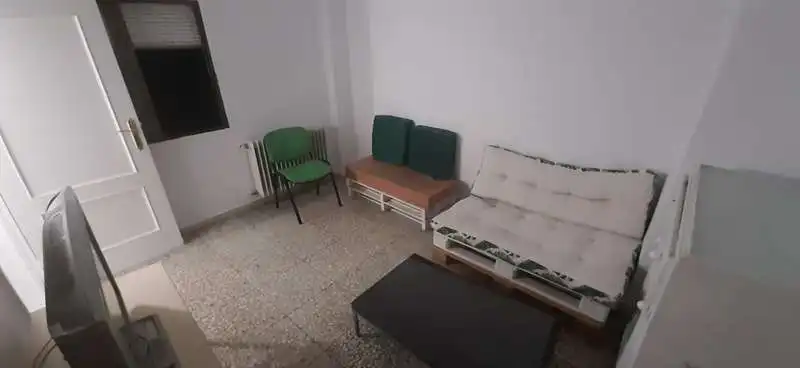 Casa o xalet en venda en Baza amb Moblat