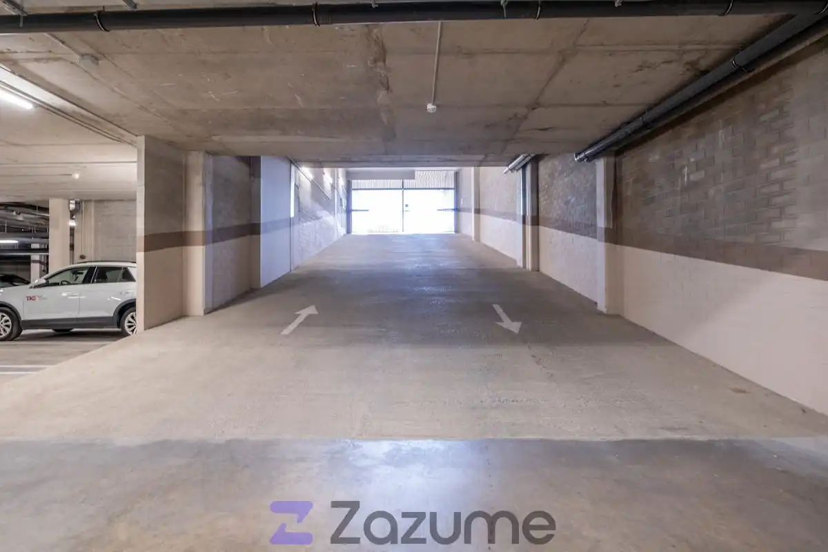 Parkplatz von Wohnung zur Miete in Zaragoza mit Klimaanlage, Heizung und Terrasse