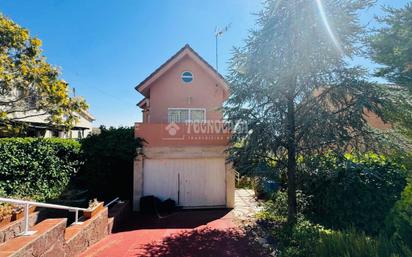 Vista exterior de Casa o xalet en venda en Aranjuez amb Piscina