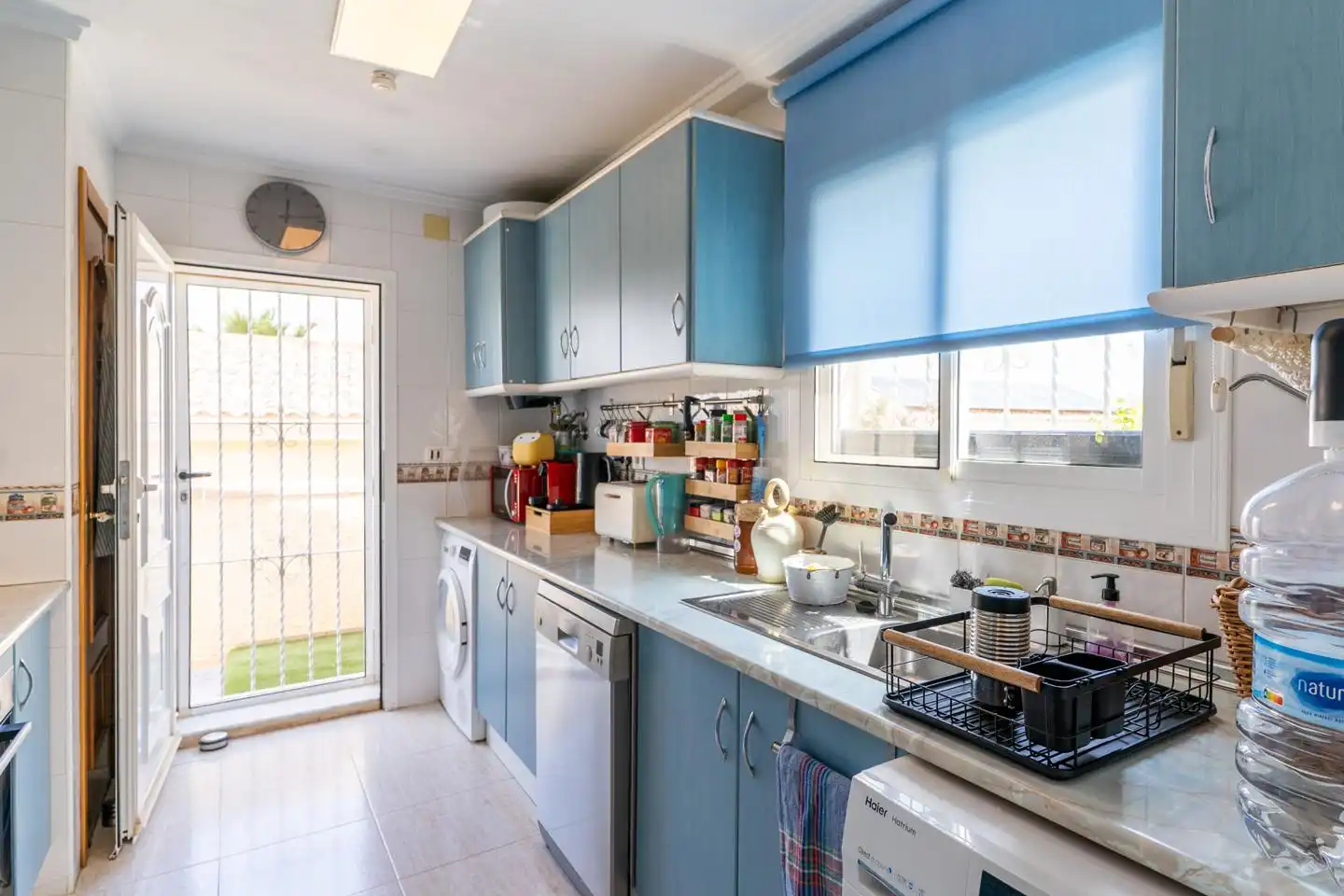 Küche von Haus oder Chalet zum Verkauf in Santa Pola mit Klimaanlage, Privatgarten und Terrasse