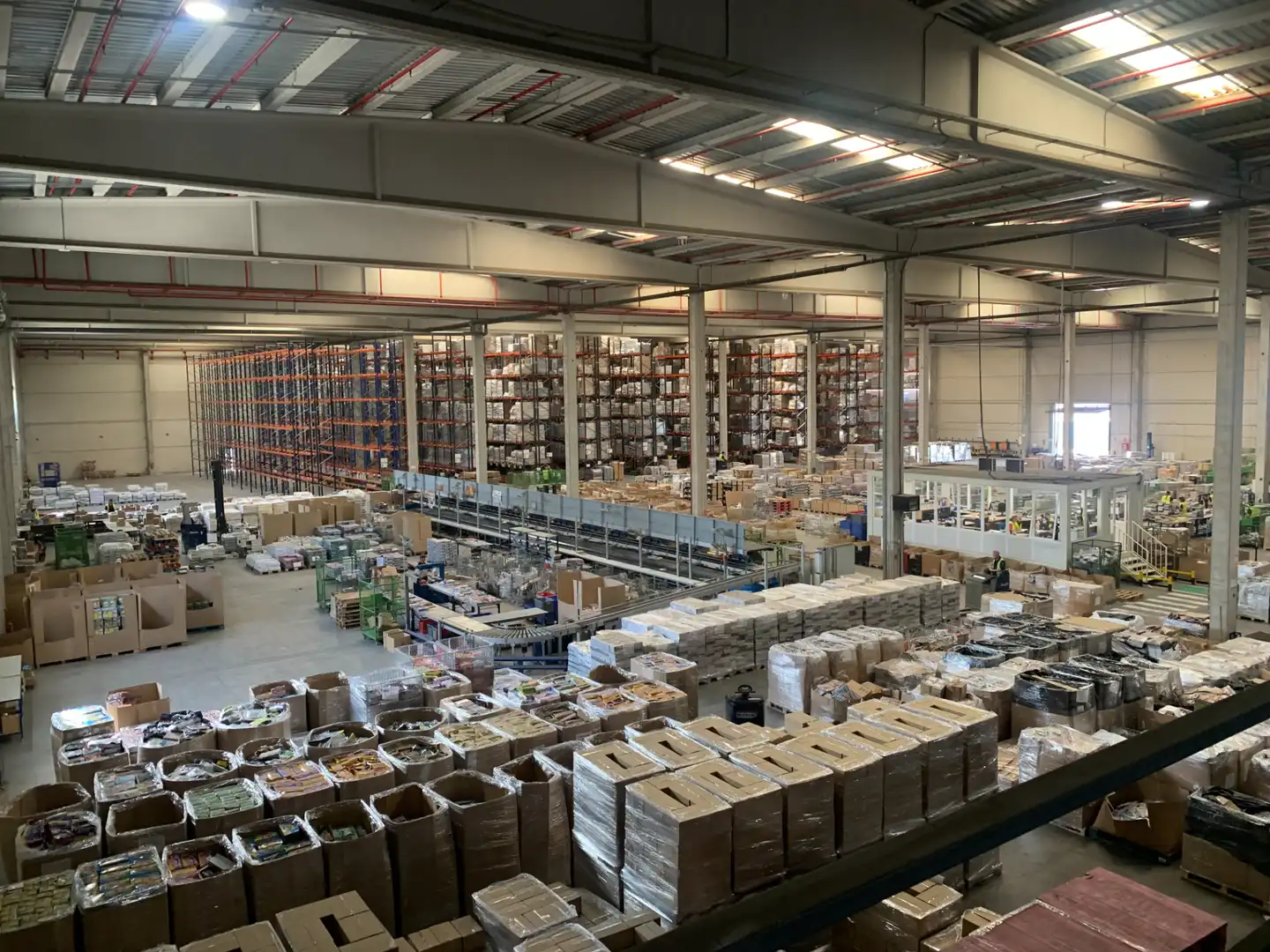 Nau industrial de lloguer en Alovera amb Calefacció i Alarma