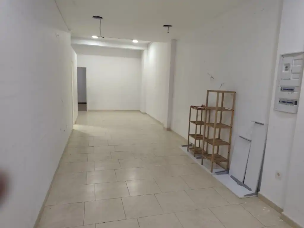 Commercial properties for rent in Plaza Fontiveros, Barrio de Zaidín