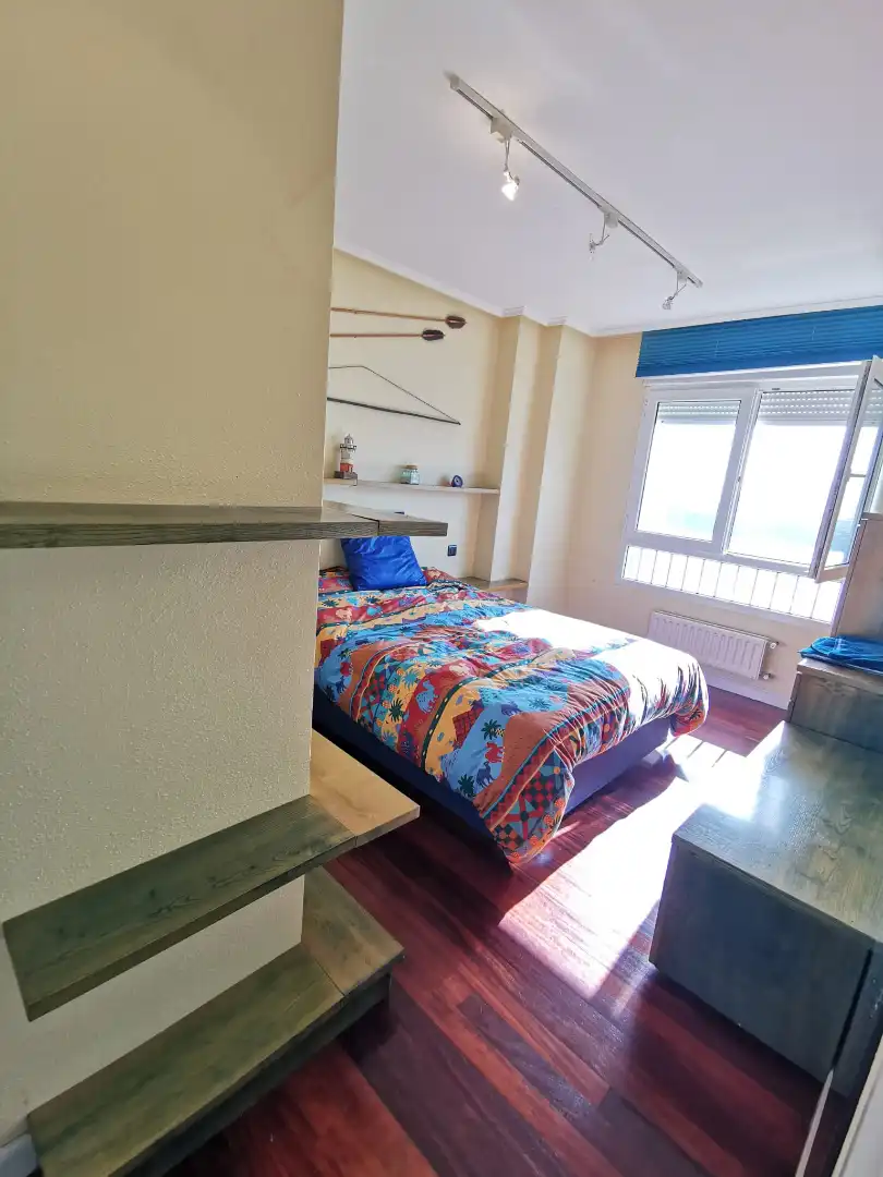 Habitación de Piso en venta en Castro-Urdiales con Calefacción, Terraza y Amueblado