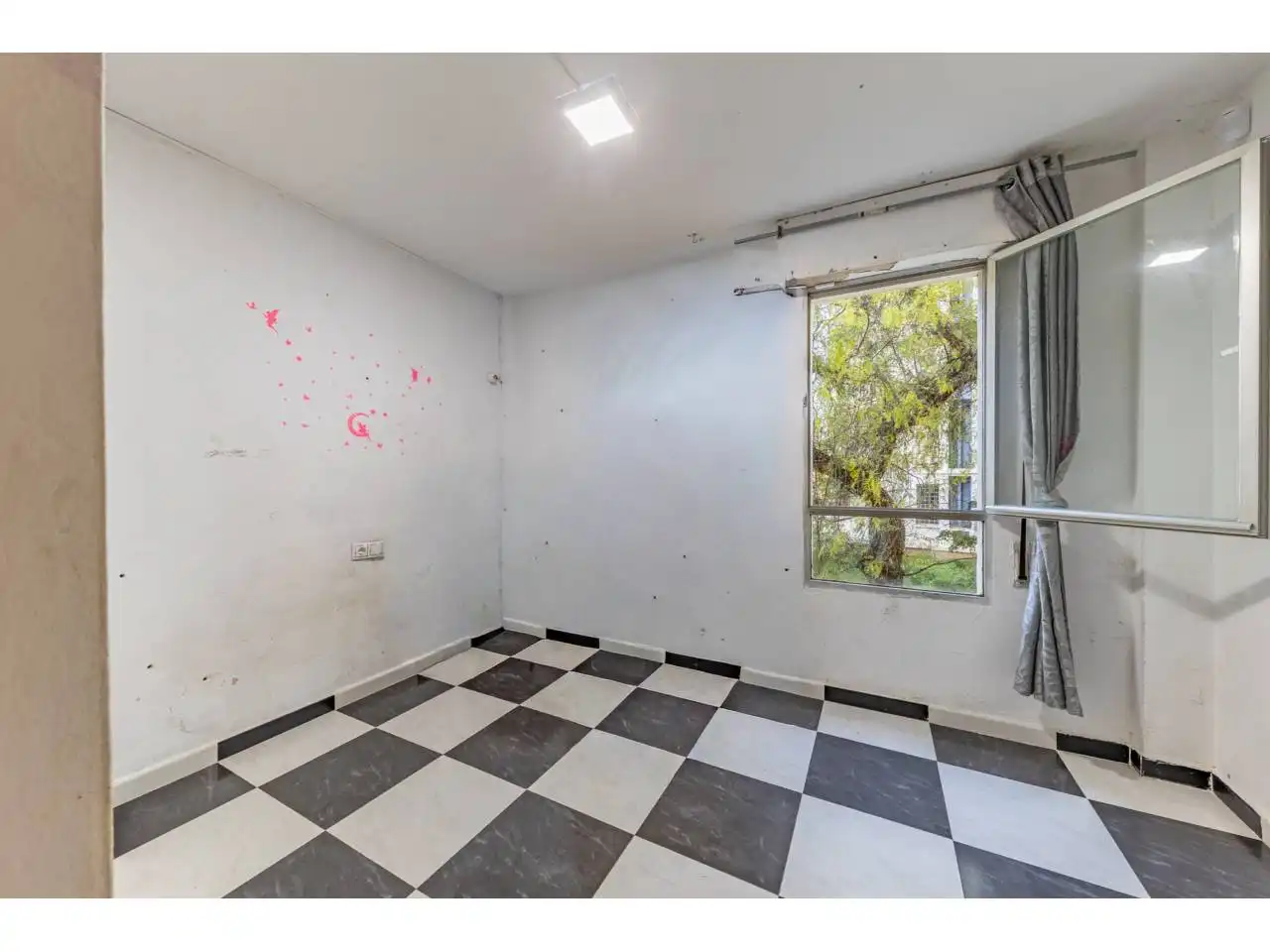 Flat for sale in  Palma de Mallorca  with Air Conditioner