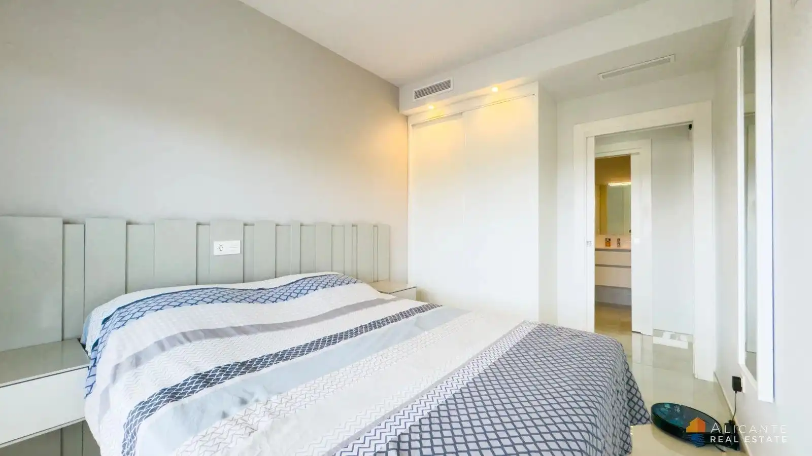 Apartament amb piscina en venda a Orihuela Costa, imagen 11