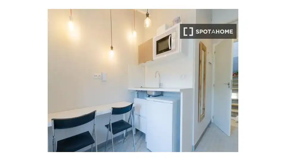 Kitchen of Flat for rent in Barcelona  with Air Conditioner, Heating and Furnished