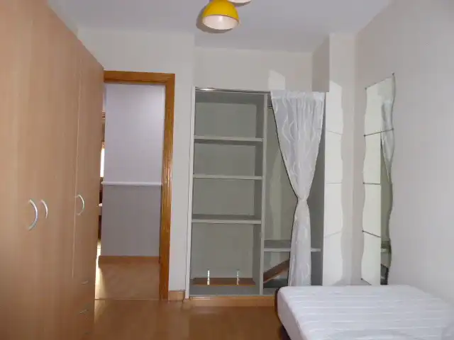 Schlafzimmer von Wohnung zur Miete in Málaga mit Klimaanlage, Terrasse und Möbliert