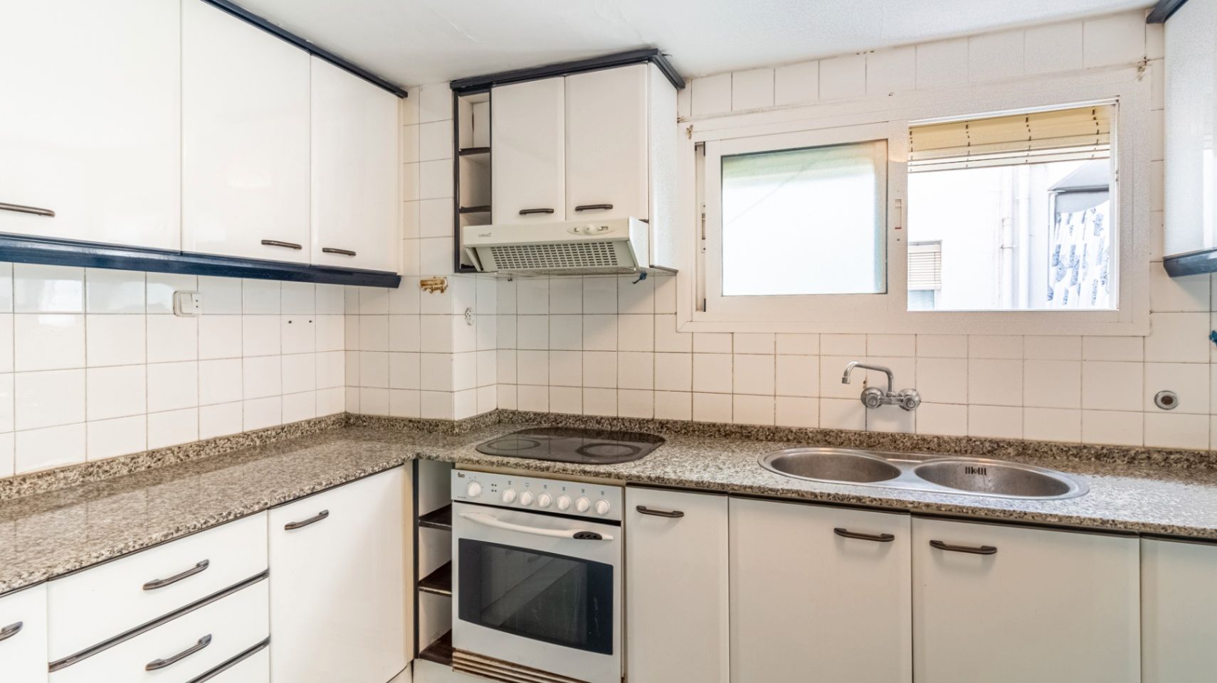Kitchen of Flat for sale in Dénia  with Terrace and Balcony