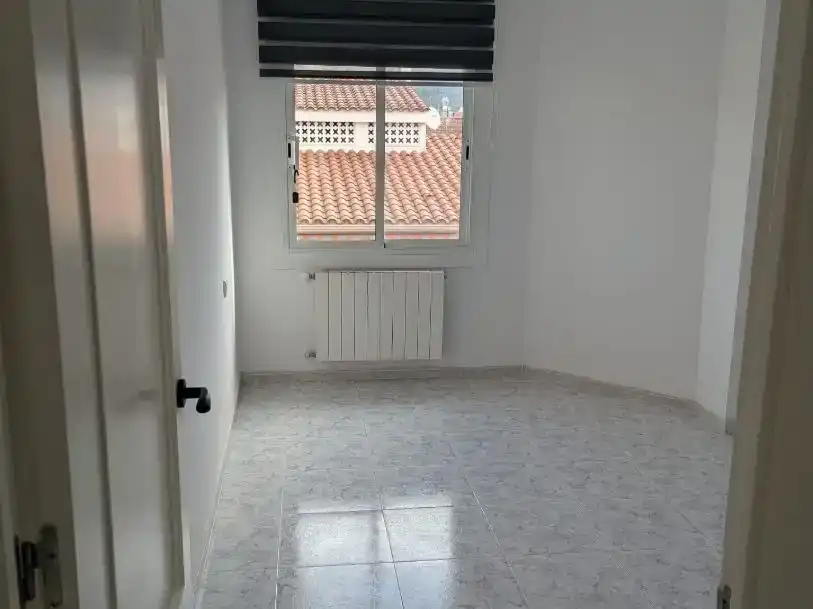 Schlafzimmer von Wohnung zum Verkauf in Roses mit Balkon
