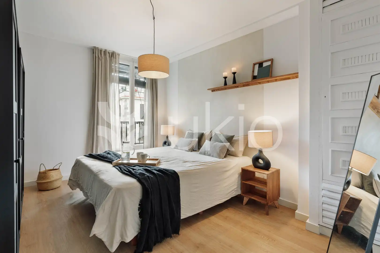 Habitación de Apartamento de alquiler en Barcelona con Aire acondicionado, Calefacción y Amueblado