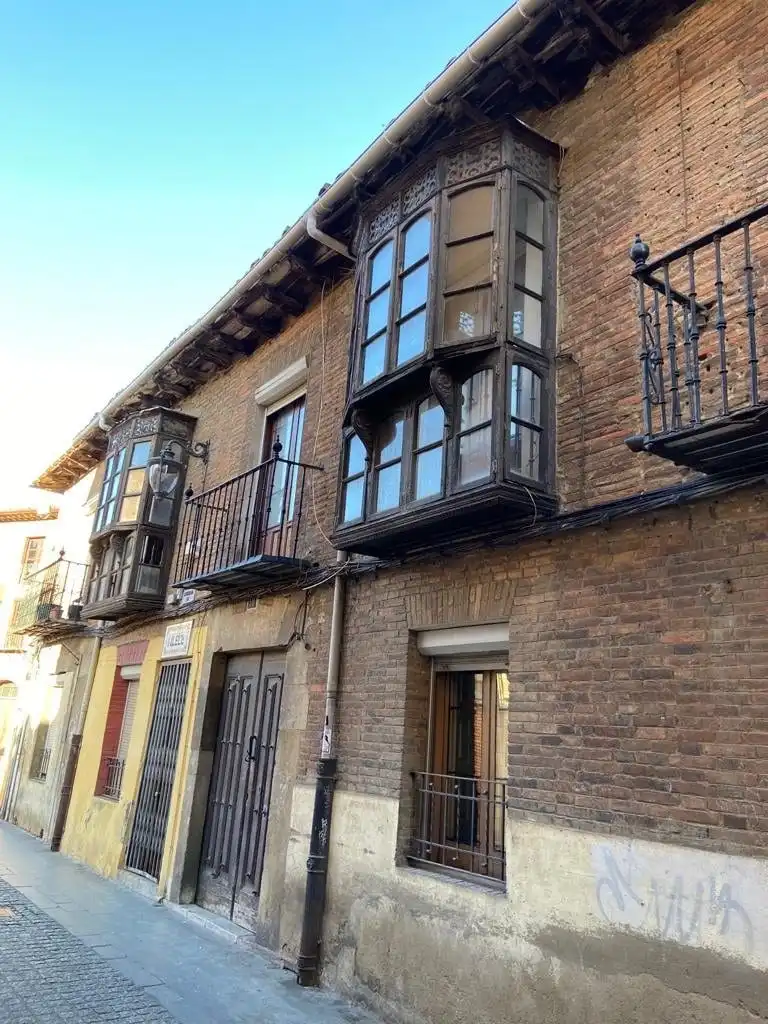 Immobles singulars en venda a Casco Antiguo, imagen 2
