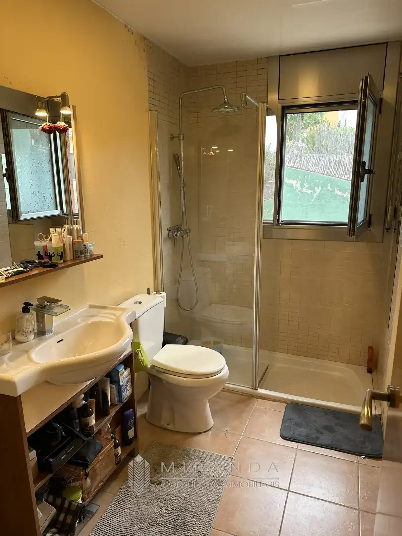 Bany de Casa o xalet en venda en L'Ametlla del Vallès amb Aire condicionat, Calefacció i Jardí privat