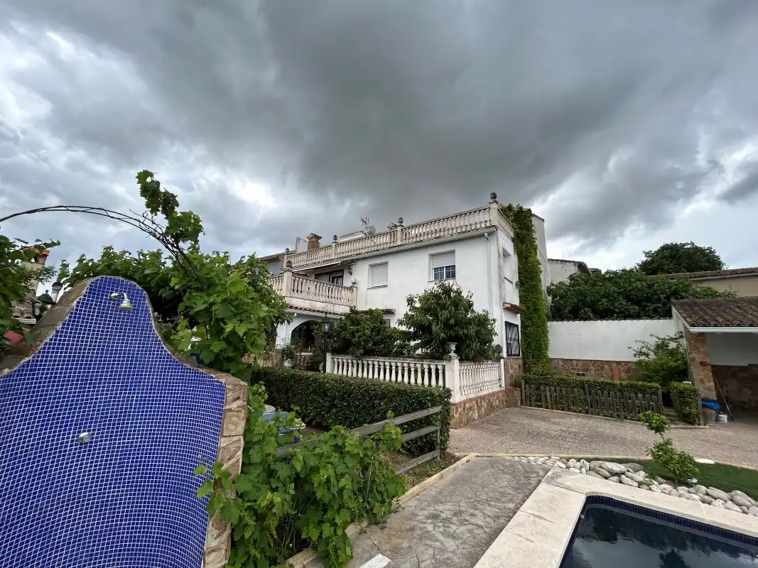 Jardí de Casa o xalet en venda en Sempere amb Aire condicionat, Jardí privat i Terrassa