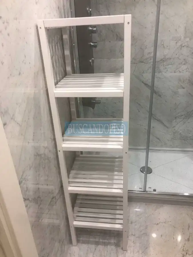 Bany de Apartament de lloguer en  Logroño amb Calefacció, Parquet i Terrassa