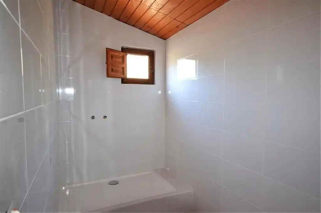 Bathroom of Land for sale in El Castell de Guadalest