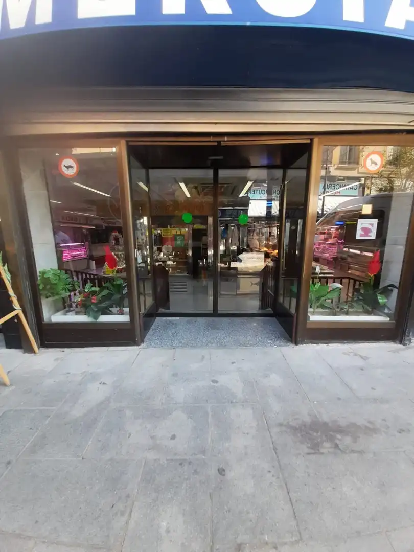 Local comercial en venda a Centro, imagen 9