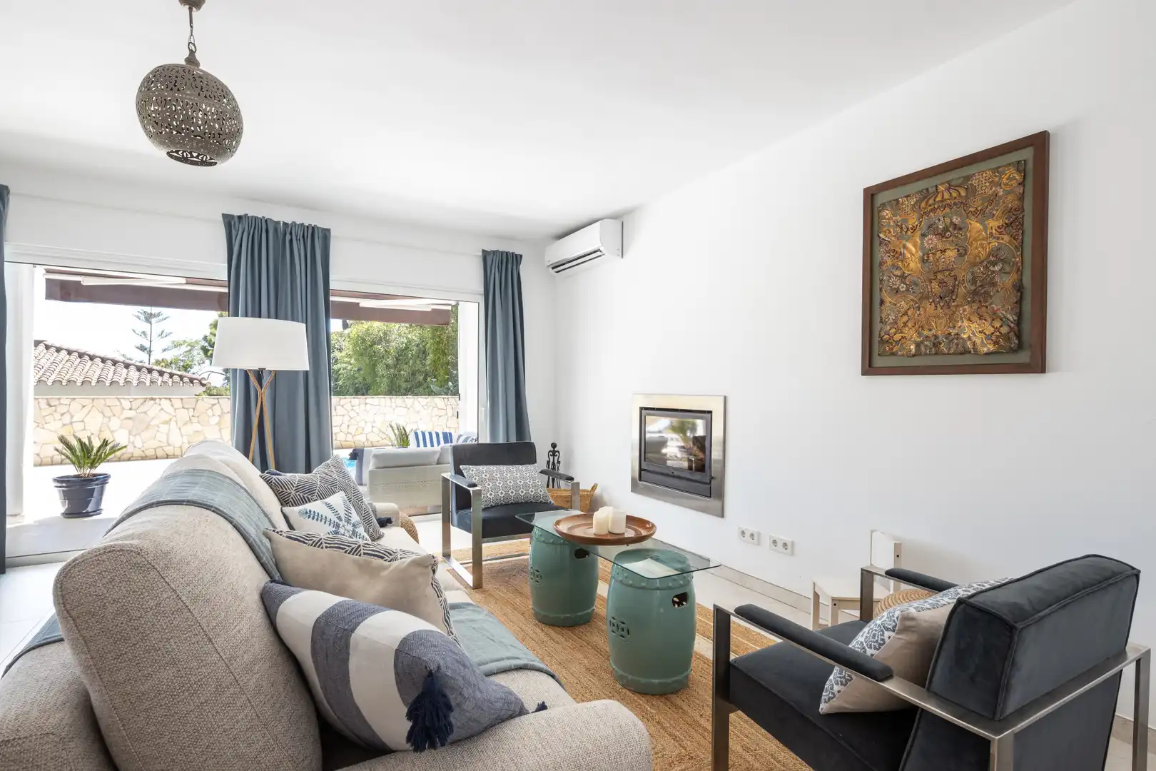 Sala d'estar de Casa o xalet de lloguer en Marbella amb Aire condicionat, Jardí privat i Terrassa