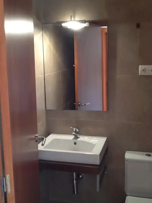 Baño de Piso en venta en Gelida con Aire acondicionado, Calefacción y Amueblado