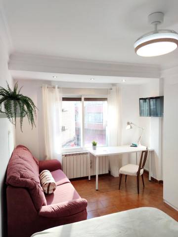 Piso en Venta en De San Antonio Abad en Barrio del Ave