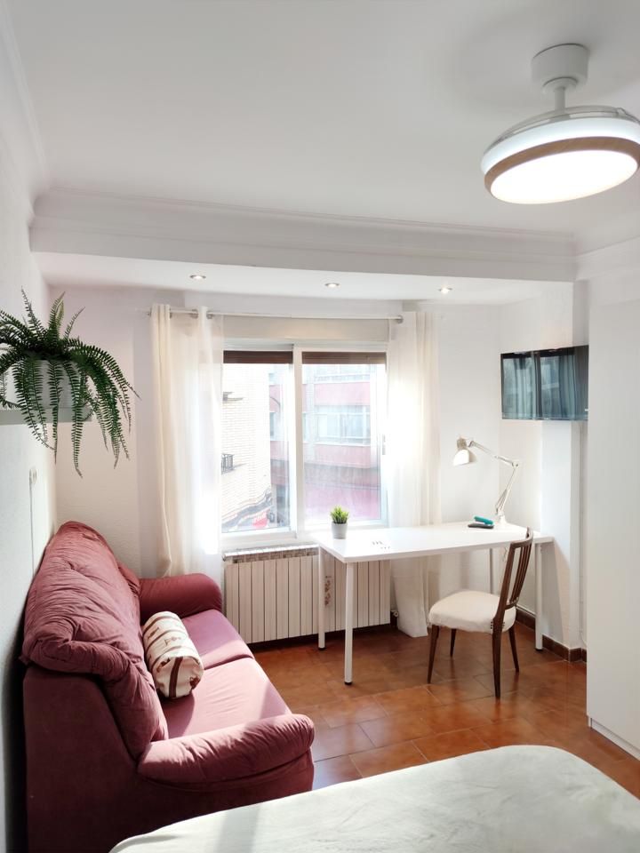 Habitación de Piso en venta en  Zaragoza Capital con Aire acondicionado, Calefacción y Terraza