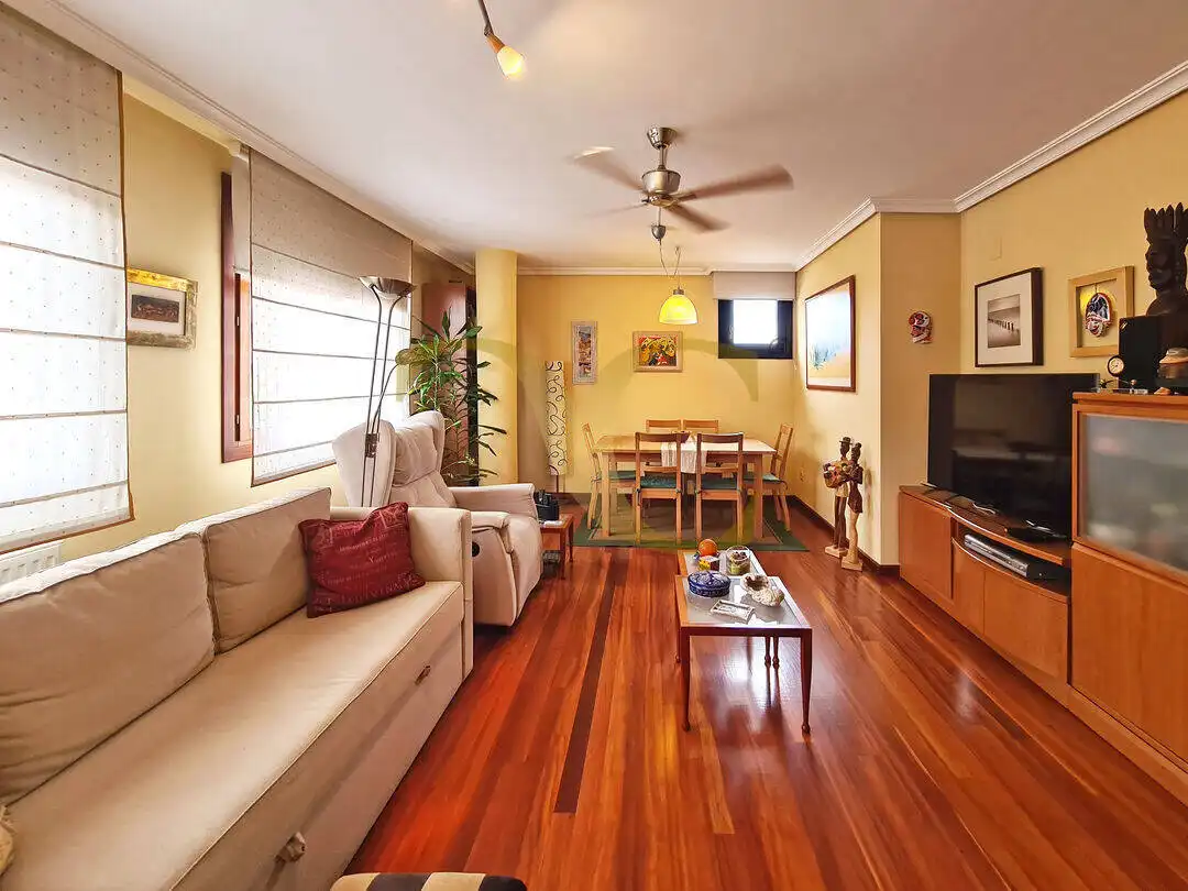 Sala de estar de Dúplex en venta en Gijón  con Aire acondicionado, Calefacción y Trastero