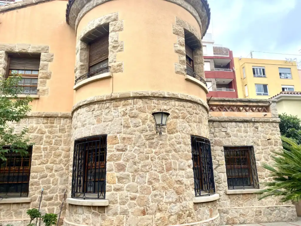Exterior view of Houses for rent in Castellón de la Plana / Castelló de la Plana  with Heating, Private garden and Terrace