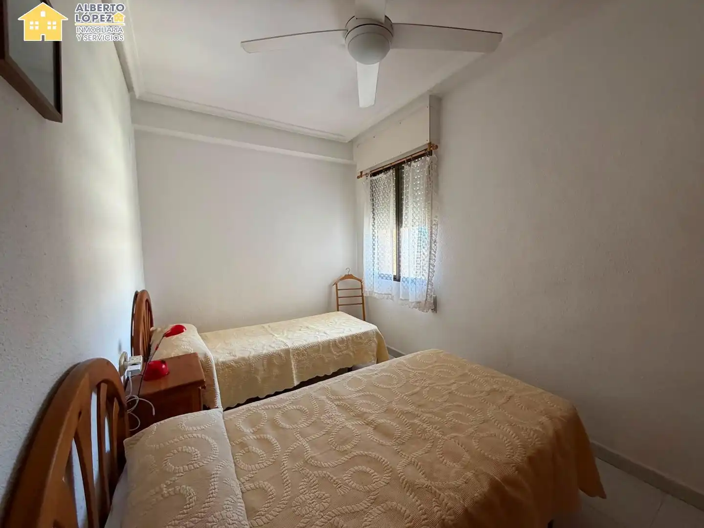 Habitación de Dúplex de alquiler en Elche / Elx con Terraza, Amueblado y Balcón