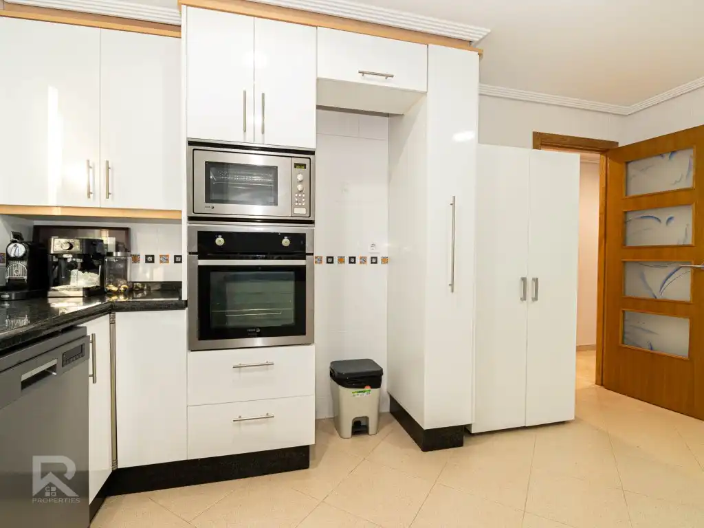 Kitchen of Detached homes for sale in Gandia