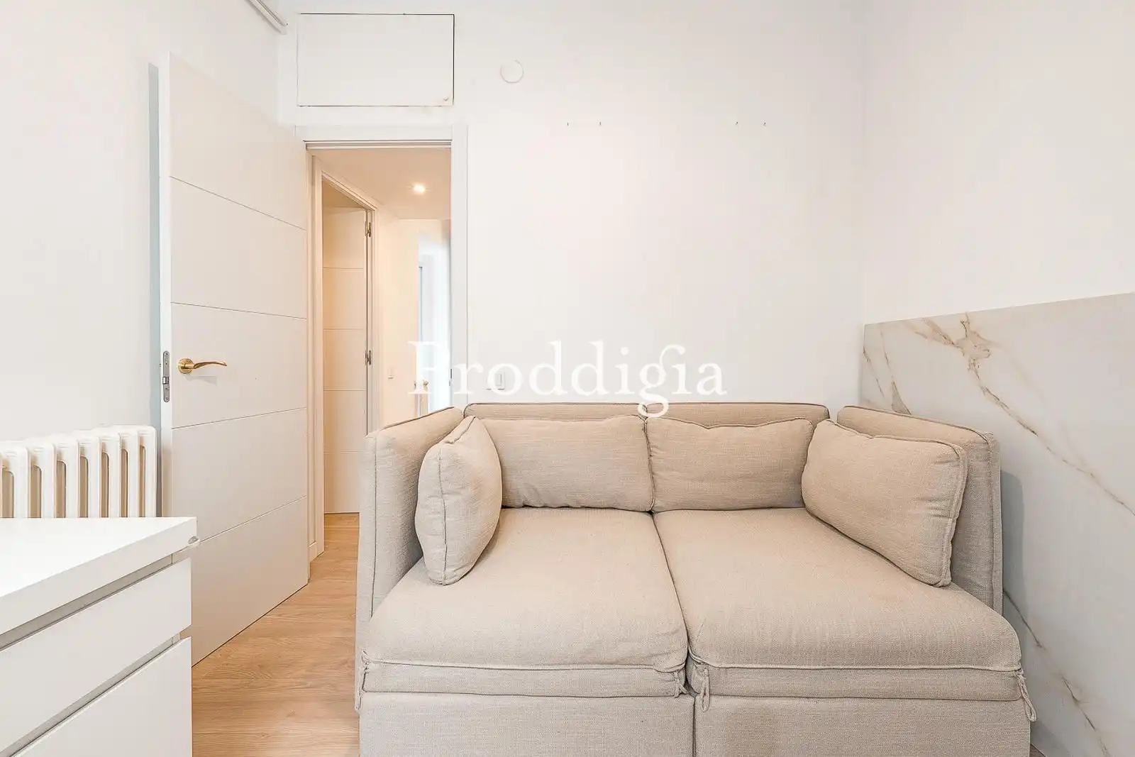 Bedroom of Attic for sale in Barcelona  with Air Conditioner, Heating and Terrace