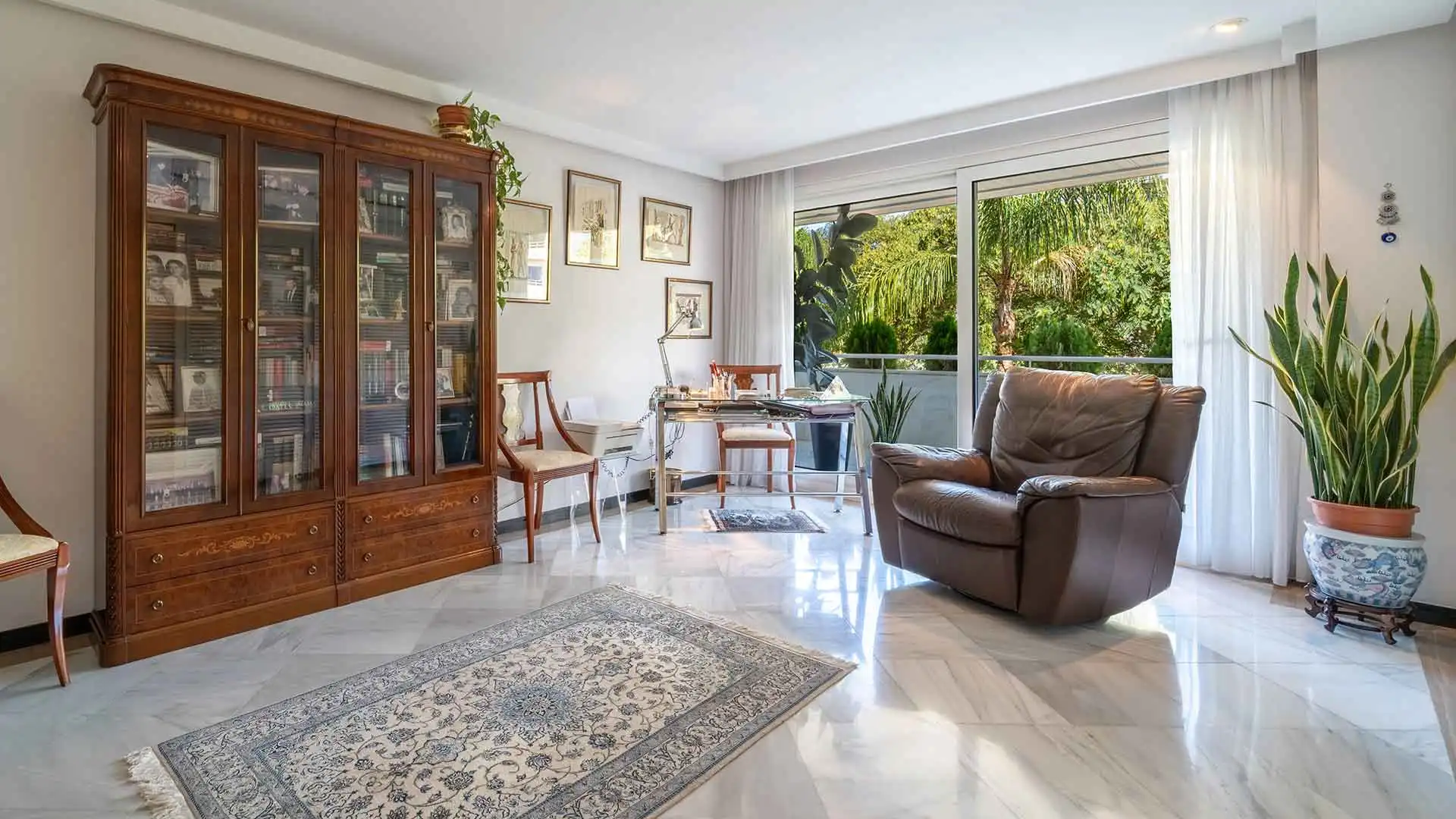 Sala de estar de Apartamento en venta en Marbella con Aire acondicionado, Terraza y Trastero